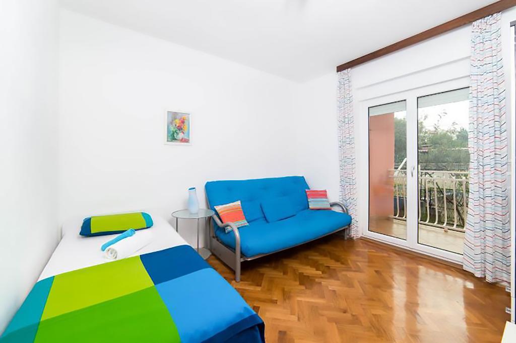 Poolside Paradise - A Hidden Gem In Split Apartment
