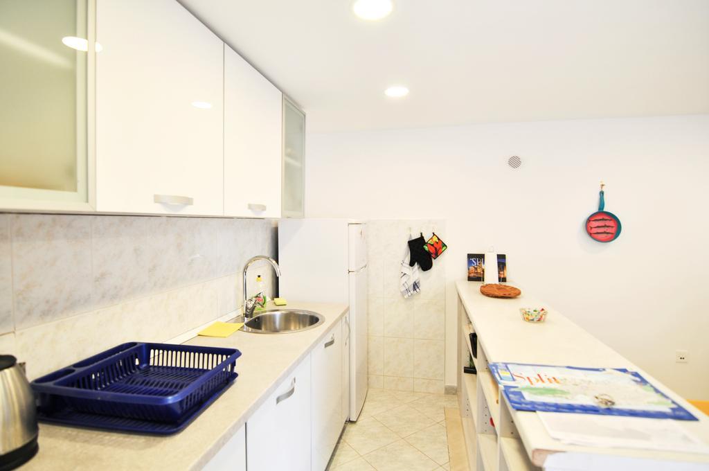 Apartma Poolside Paradise - A Hidden Gem In Split Split