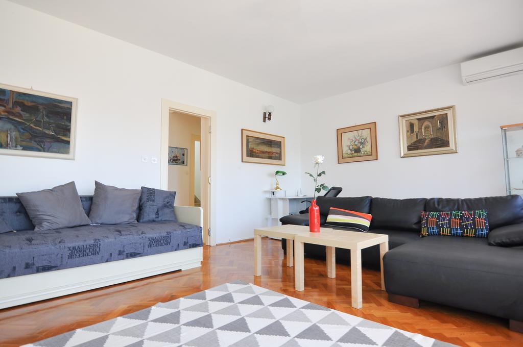 Poolside Paradise - A Hidden Gem In Split Apartment