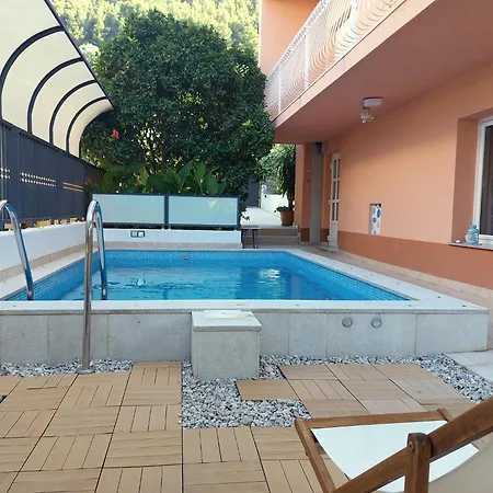 Poolside Paradise - A Hidden Gem In Split Exterior photo